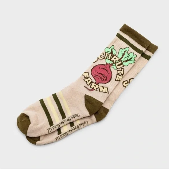 Gift Set - World's Best Boss Mug, Beanie, and Socks (The Office) - Picture 5 of 10